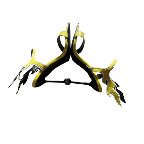 NEW Cape Robbin Inferno Flame Accent Stiletto Heels Open Toe Sandals Neon Yllow - Picture 7 of 9